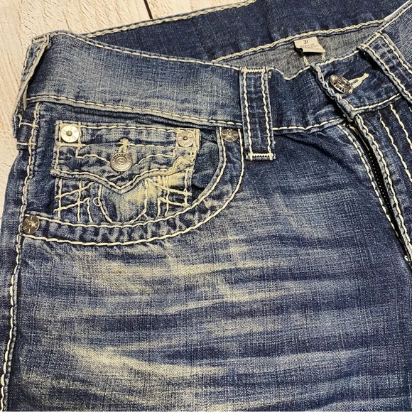 True Religion Women’s Distressed Blue Straight Jeans size 31 - Picture 4 of 12